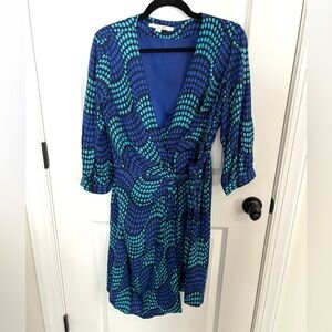 Boden Geometric Dots Blue wrap dress. Size 6.
